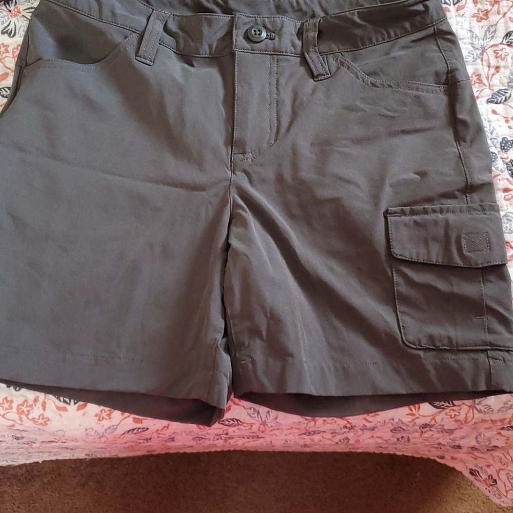 Eddie Bauer womens adventure shorts